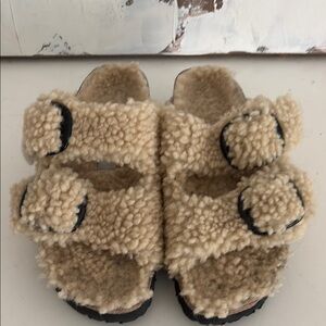 Birkenstock Cream and Black Plush Sandals